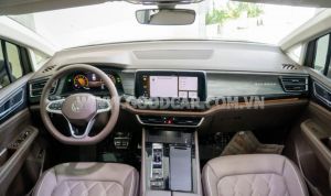 Xe Volkswagen Viloran Luxury 2025