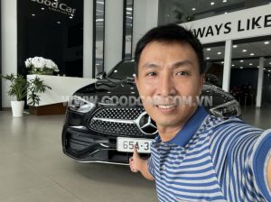 Xe Mercedes Benz C300 AMG 2022