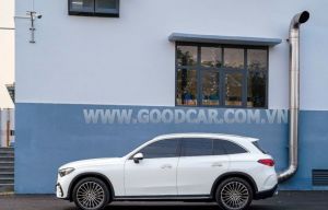 Xe Mercedes Benz GLC 300 4Matic 2023