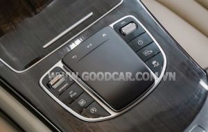 Xe Mercedes Benz GLC 200 2022