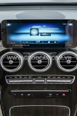 Xe Mercedes Benz GLC 200 2022