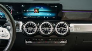 Xe Mercedes Benz GLB 200 AMG 2021
