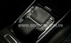 Xe Mercedes Benz GLB 200 AMG 2021