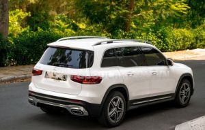 Xe Mercedes Benz GLB 200 AMG 2021