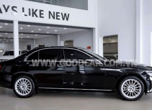 Xe Mercedes Benz E200 Exclusive 2022