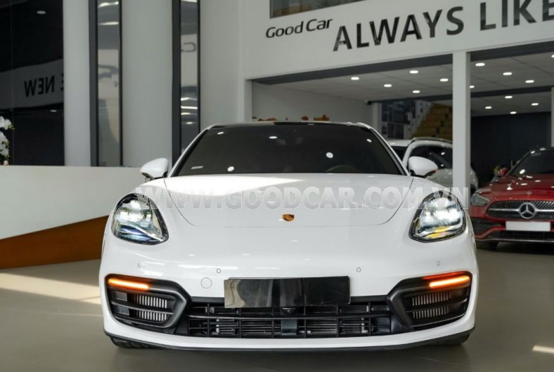 Porsche Panamera 4 Executive