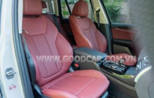 Xe BMW X3 sDrive20i 2024