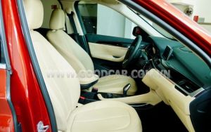 Xe BMW X1 sDrive18i 2018