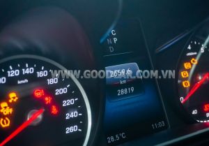 Xe Mercedes Benz V250 AMG 2023