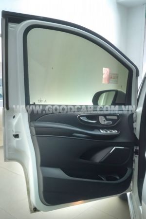 Xe Mercedes Benz V250 AMG 2023