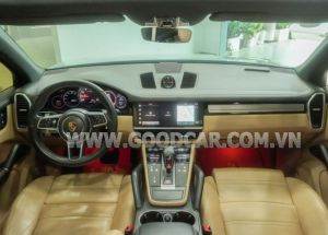 Xe Porsche Cayenne Platinum Edition 2022