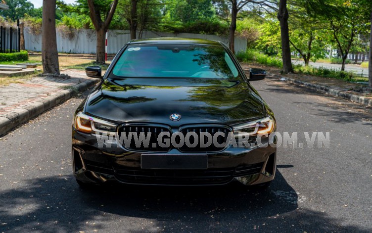 BMW 520i