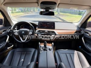 Xe BMW 520i 2022