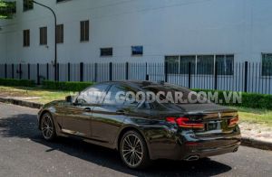 Xe BMW 520i 2022