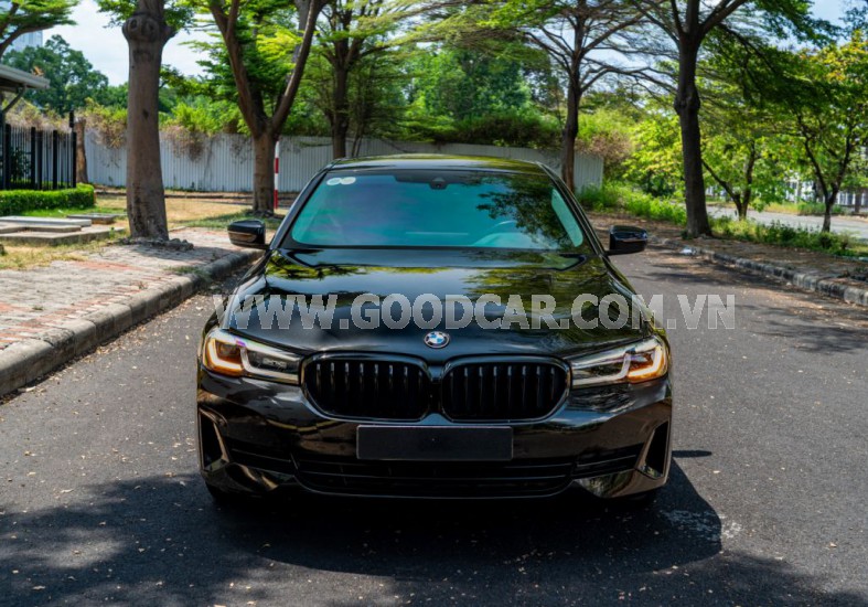 BMW 520i