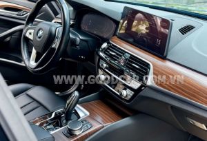Xe BMW 520i 2022
