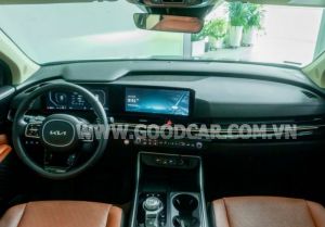 Xe Kia Carnival Signature 2.2D 2024