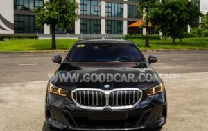 Xe BMW 520i 2025