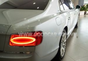 Xe Bentley Continental GTC V8 2013