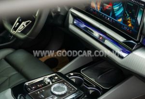 Xe BMW 530i M Sport 2025