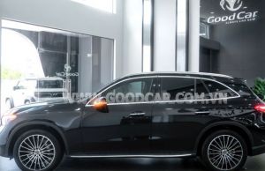 Xe Mercedes Benz GLC 300 4Matic 2023