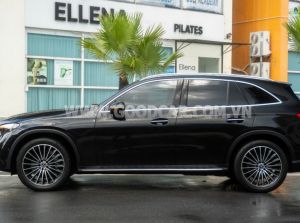 Xe Mercedes Benz GLC 300 4Matic 2023