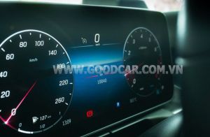 Xe Mercedes Benz C200 Avantgarde 2023