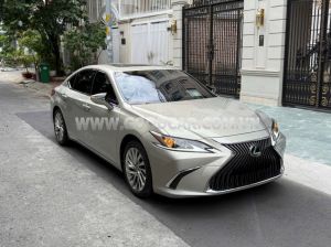 Xe Lexus ES 250 2019