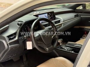 Xe Lexus ES 250 2019