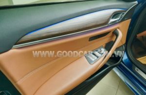 Xe BMW 520i Luxury Line 2022