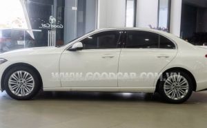 Xe Mercedes Benz C200 Avantgarde 2025