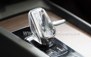 Xe Volvo XC60 Inscription B6 AWD 2022