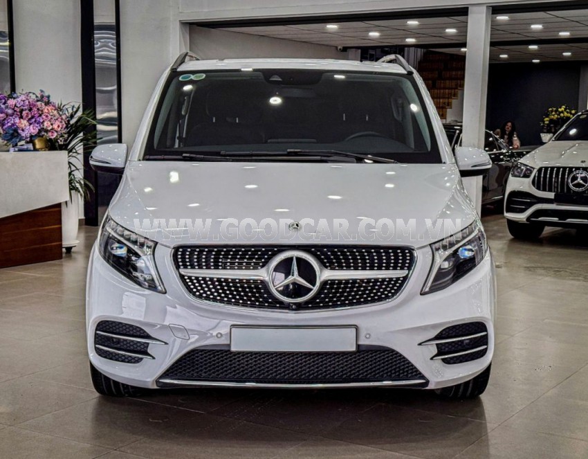 Mercedes Benz V250 AMG