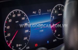 Xe Mercedes Benz C300 AMG 2022