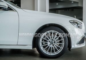 Xe Mercedes Benz E200 Exclusive 2022